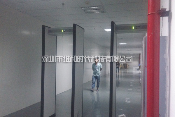 METOR6S進口安檢門現場安裝效果圖