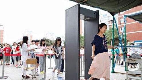 湖北高考考場40.27萬人即將進入安檢門探測安檢模式